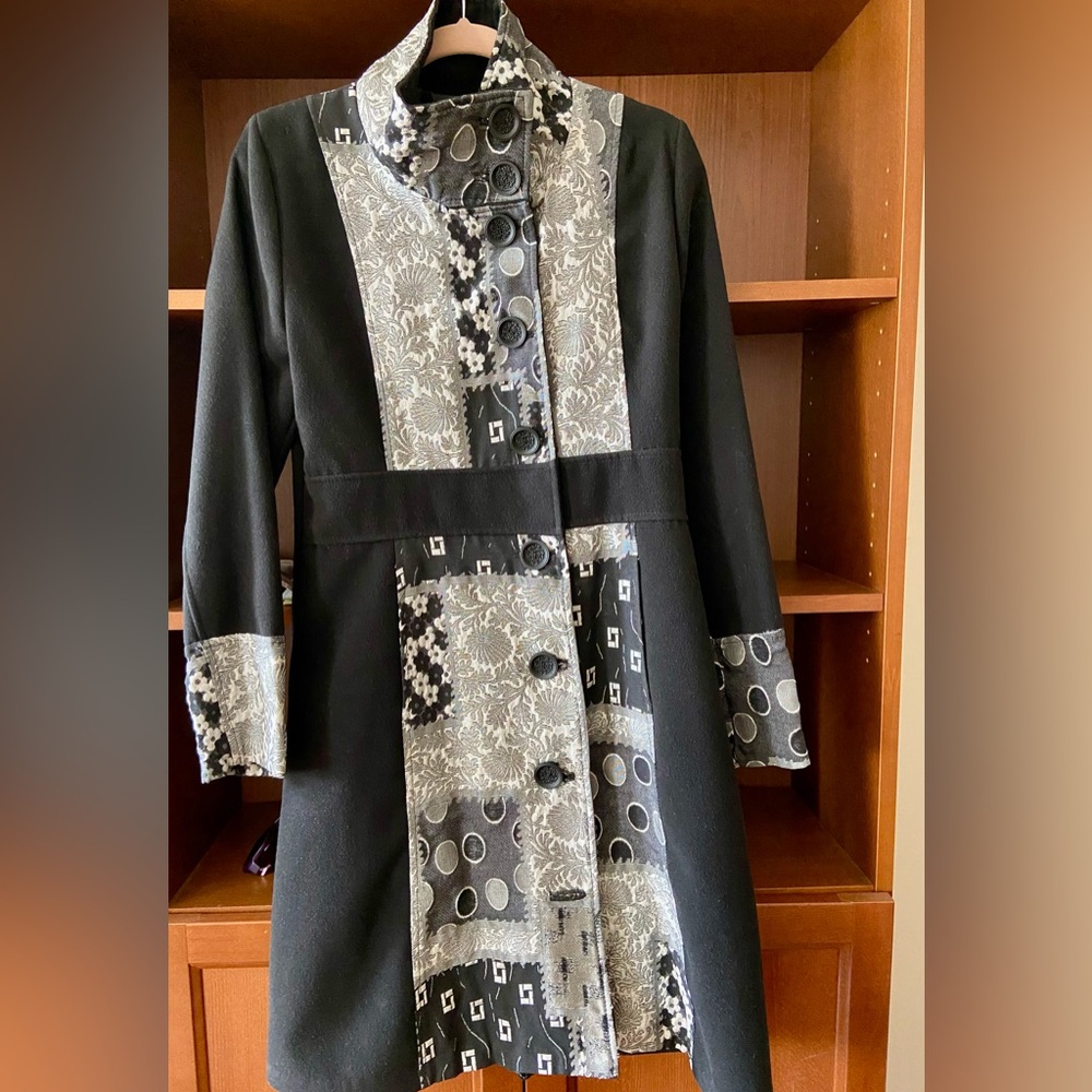 Made in Italy Stylish Patterned Coat